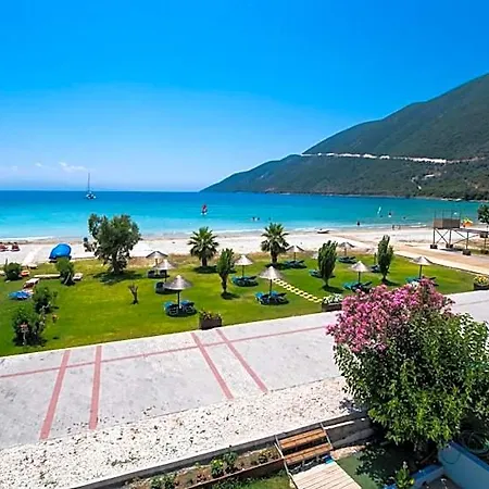 Surf Ξενοδοχείο 2*