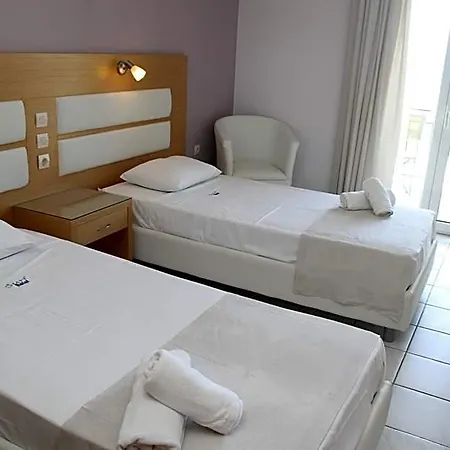 Surf Hotel 2*