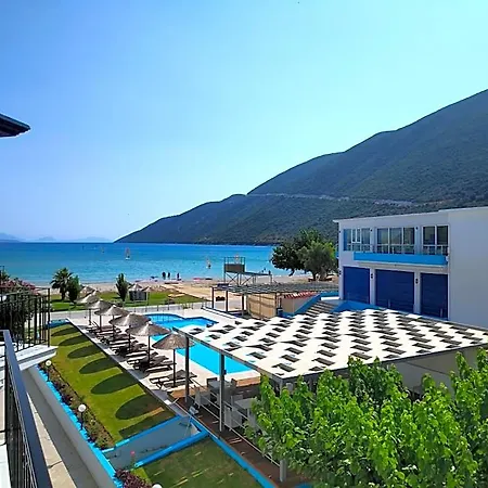 Ξενοδοχείο Surf 2*